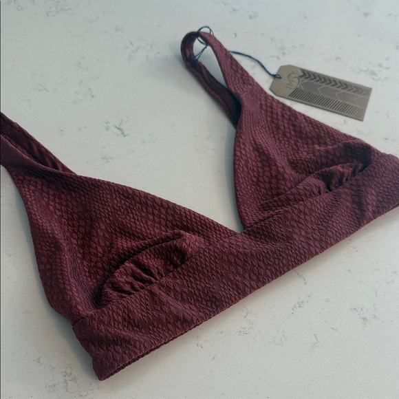 NWT IMSY Claire Swim Bikini Top (Berry - L) - Picture 2 of 3